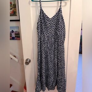 Old Navy midi dress. Size Large